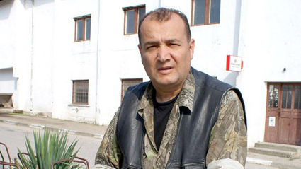 Цигани нападат полицаи и кмет