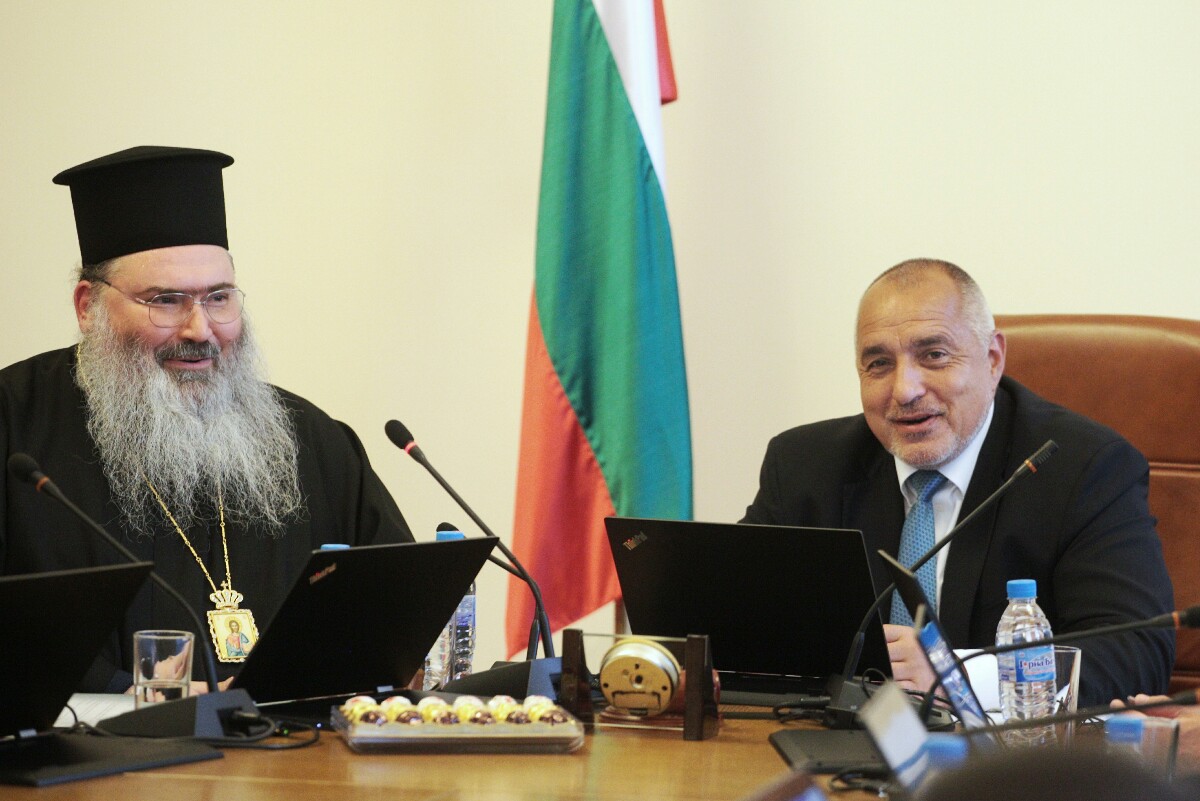 Варненският и Великопреславски митрополит Йоан: Благодаря за добрите отношения между църква и държава (СНИМКИ)
