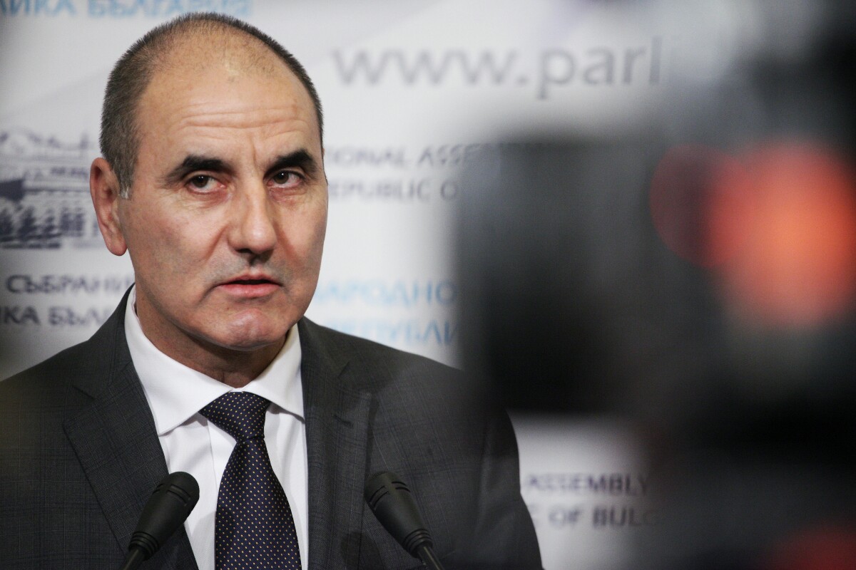Цветан Цветанов напуска всички ръководни постове в ГЕРБ