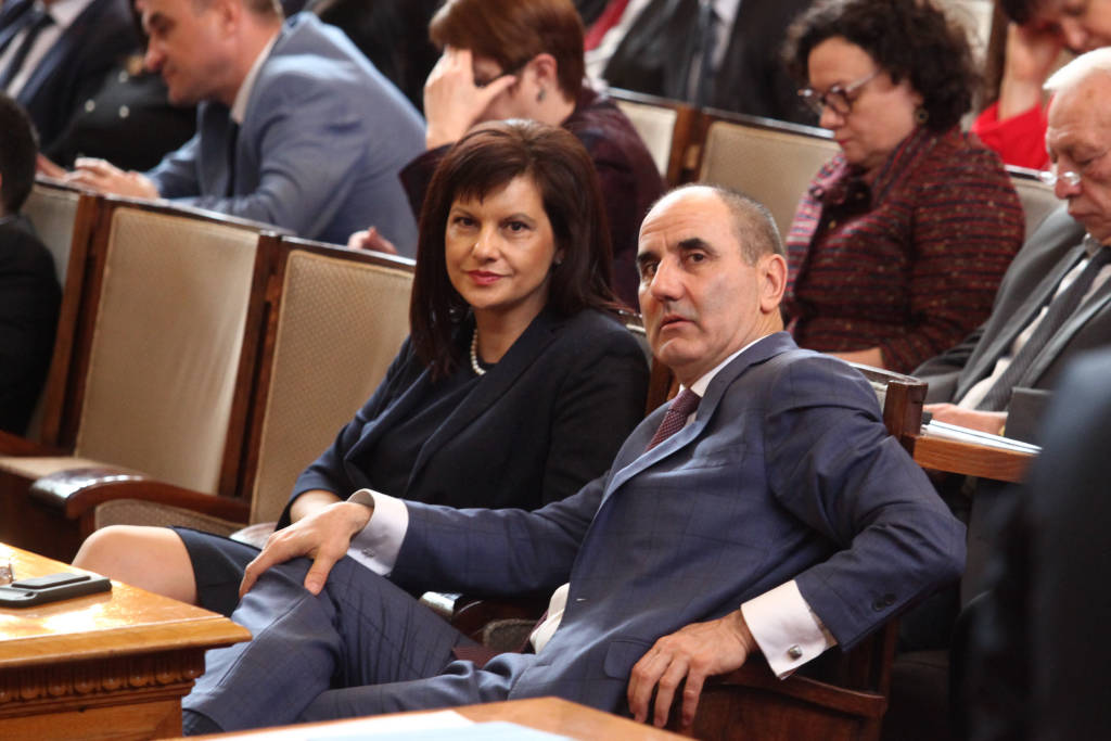Даниела Дариткова: Цветанов остава член на ГЕРБ