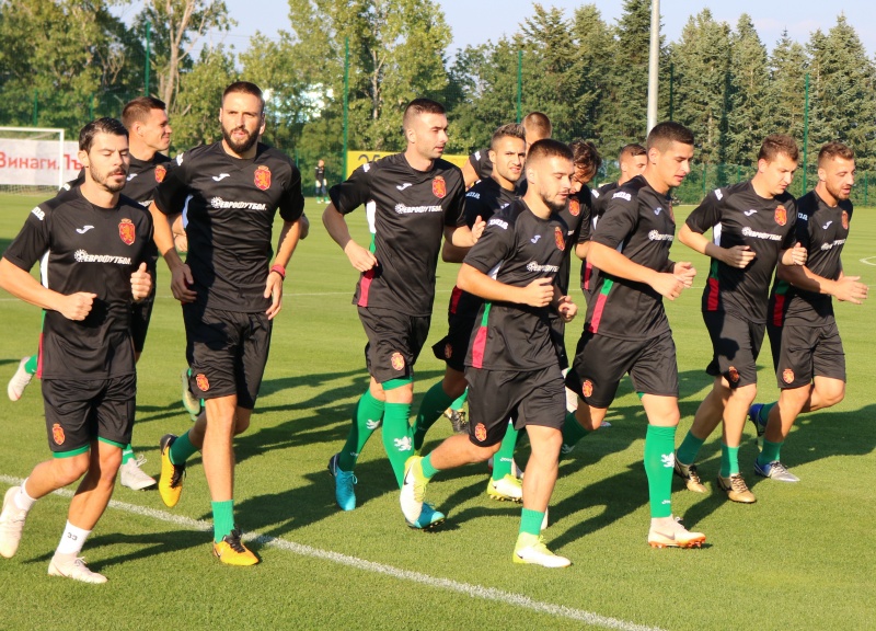 Дебютант атакува Чехия в Прага