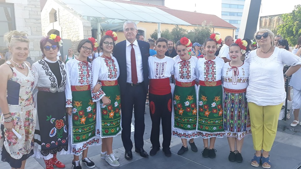Сърцето на България туптя в Кипър, специален поздрав от министър Захариева