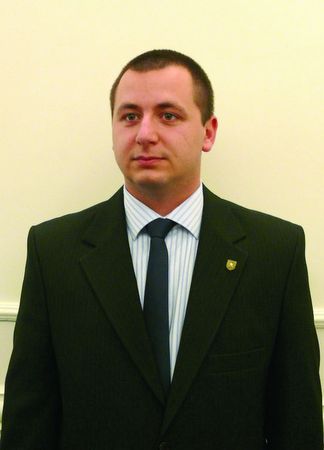"Атака" предлага безплатни партийни клубове и предизборни диспути