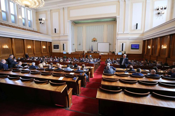 Без субсидии партиите стават по-зависими от корпоративни интереси