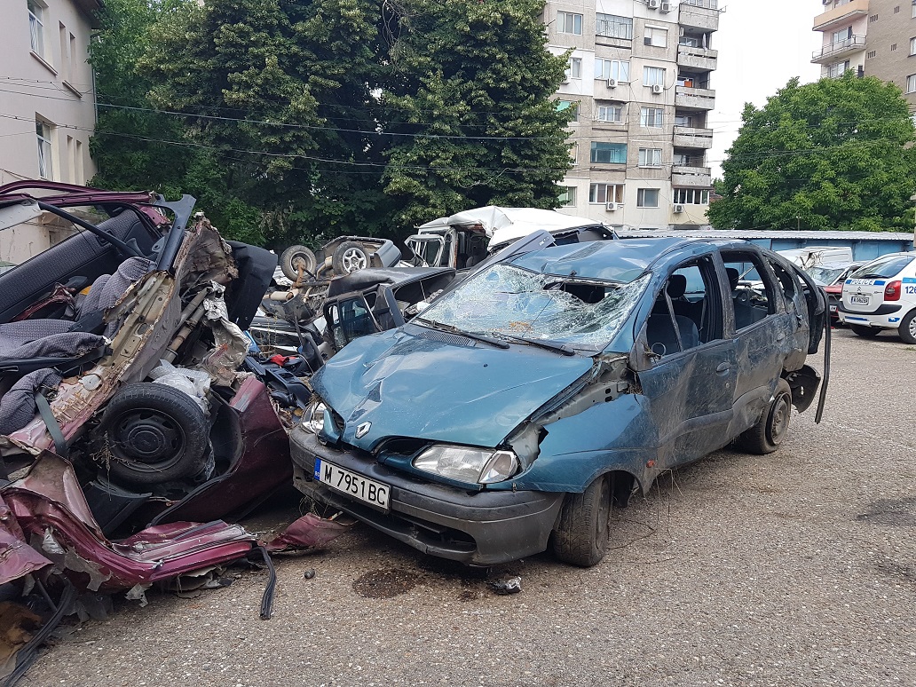 Млада жена загина в катастрофа край Лом