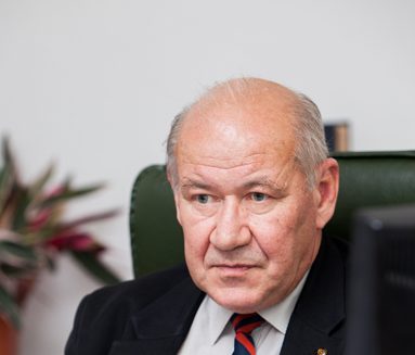 Ректорът на Техническия университет проф. Георги Михов пред „Труд“: Ако “Фолксваген” изгради завод у нас, ние можем да го захраним с кадри