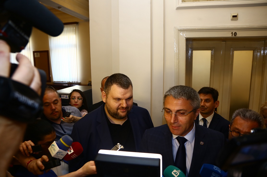 Мустафа Карадайъ: ГЕРБ се съгласиха за отворено финансиране на партиите