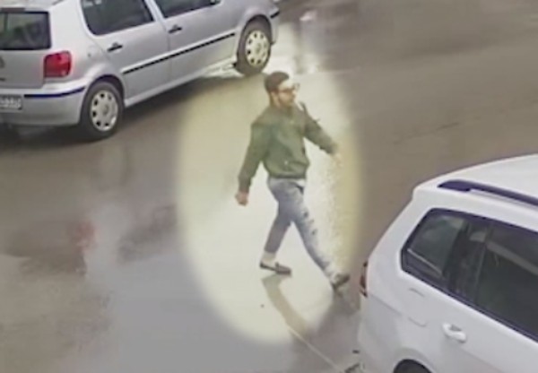Варненската полиция апелира: Помогнете да заловим грабител! (ВИДЕО)