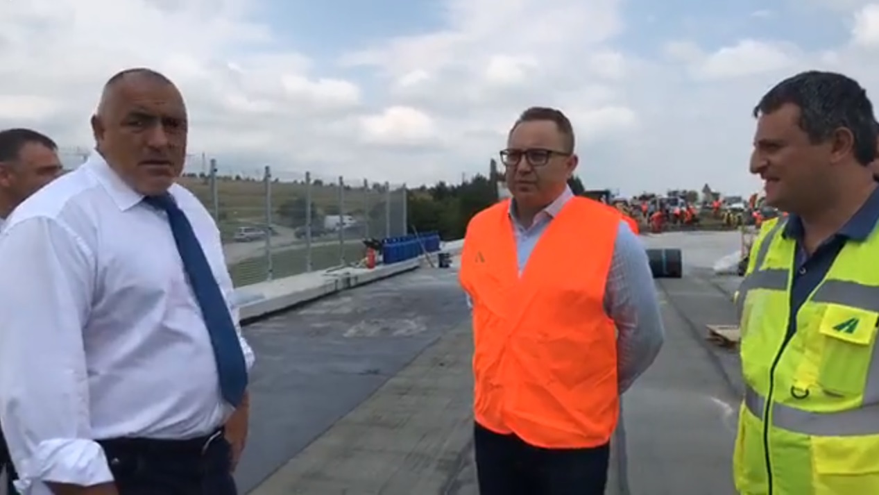Премиерът инспектира ремонта на мостовете по магистрала "Тракия" (ВИДЕО)