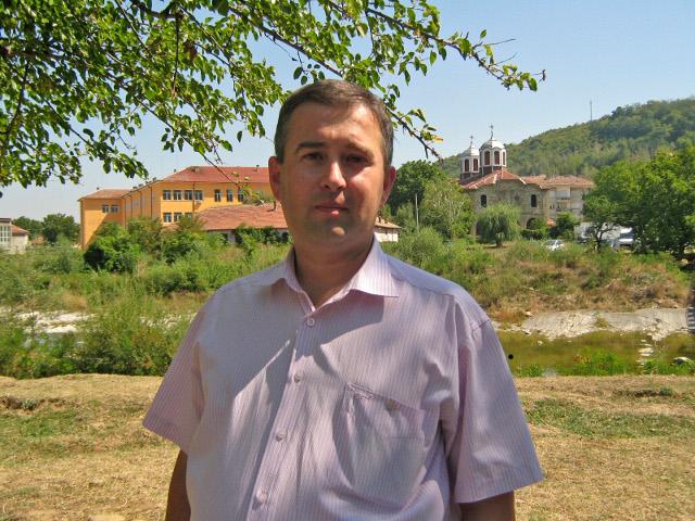 Повдигнаха обвинение на кмета на Златарица за принуда