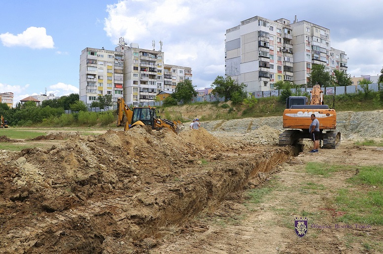 Стартира строителството на новия тренировъчен терен за футбол в Търново