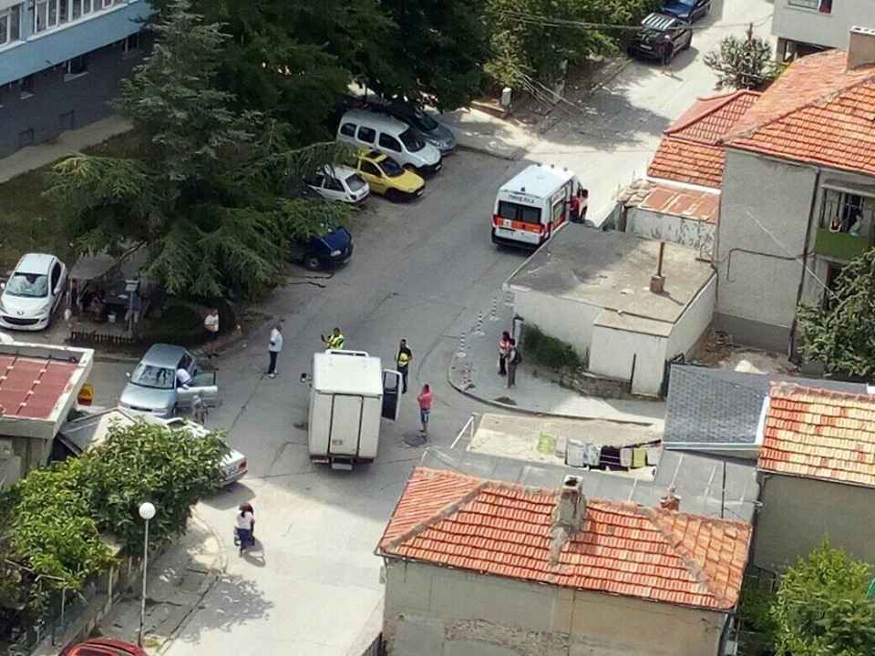 Три деца пострадаха при катастрофи заради отнето предимство