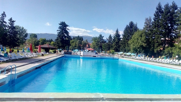 Шест басейна в столицата са с влошено качеството на водата