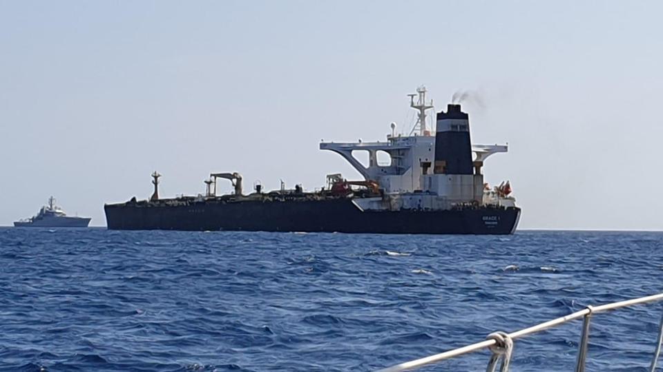 Освободиха капитана на задържания ирански танкер в Гибралтар