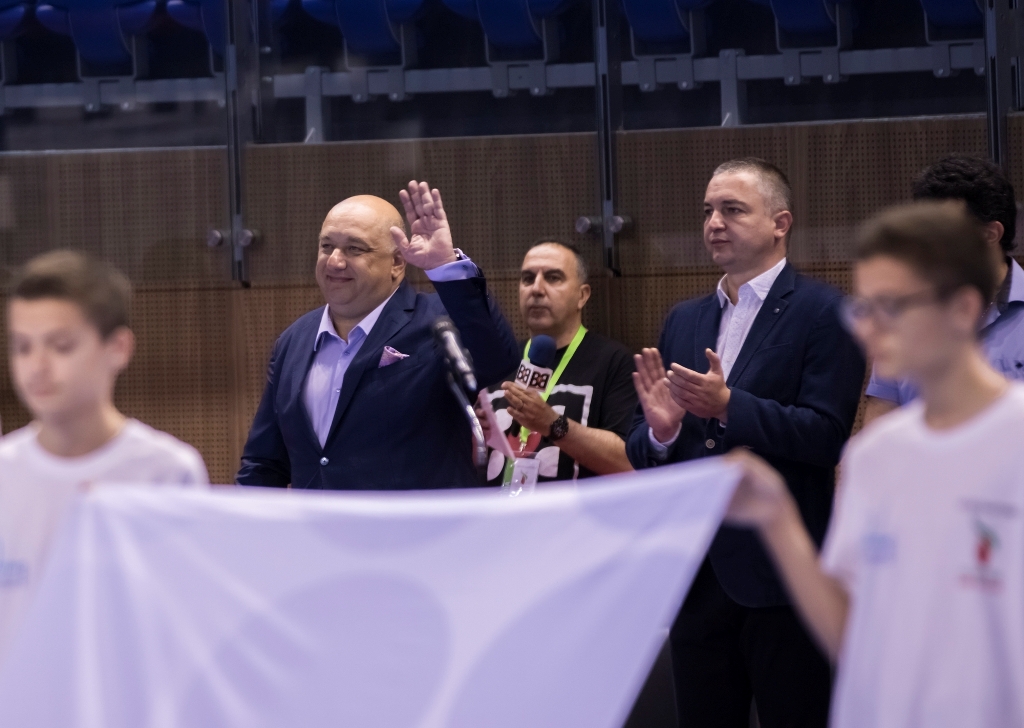 Кралев откри европейското първенство по хандбал за девойки