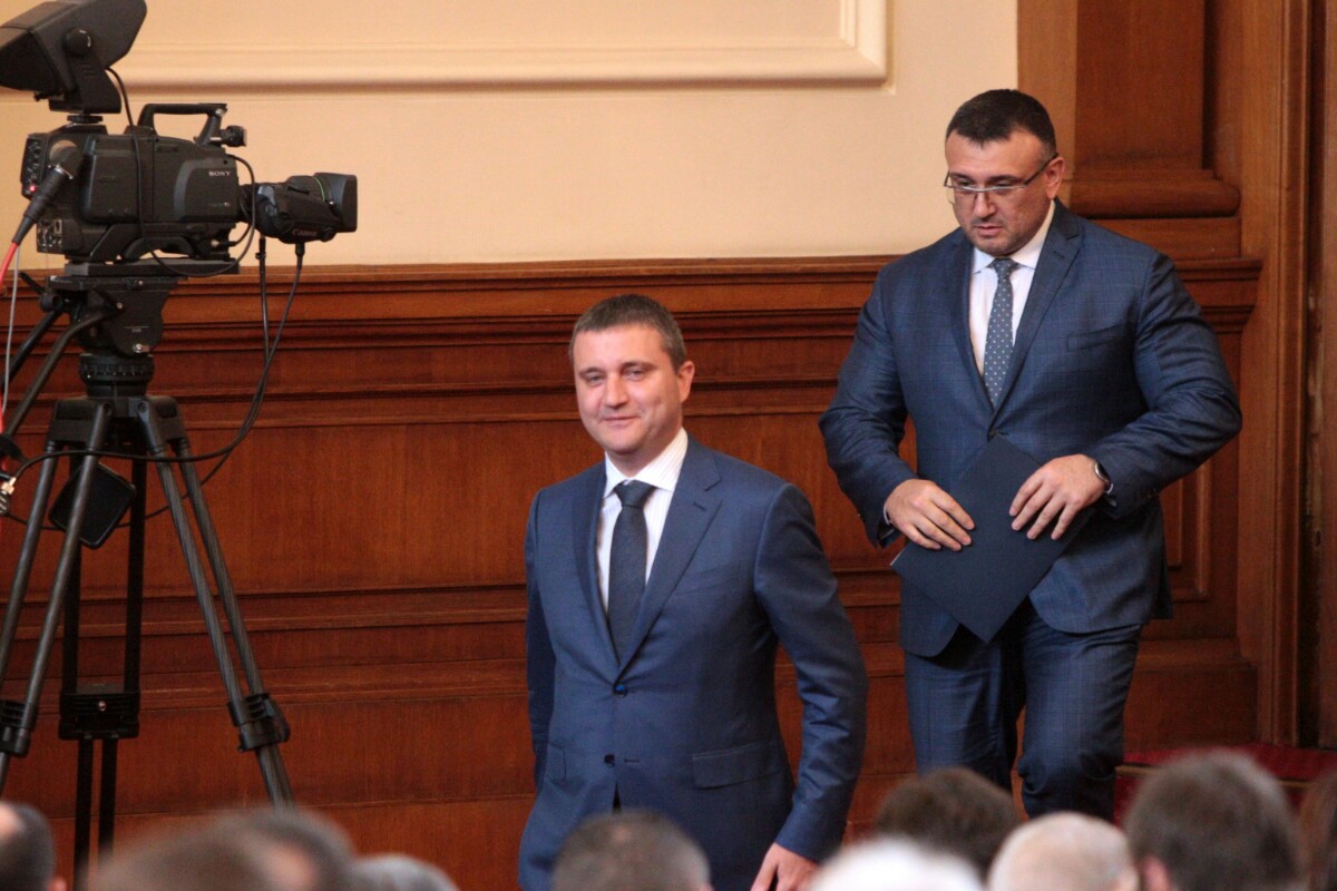 Горанов: Свидетели сме на най-сериозната досега хакерска атака у нас