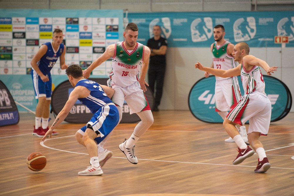 България U20 срещу Русия на четвъртфиналите в Португалия