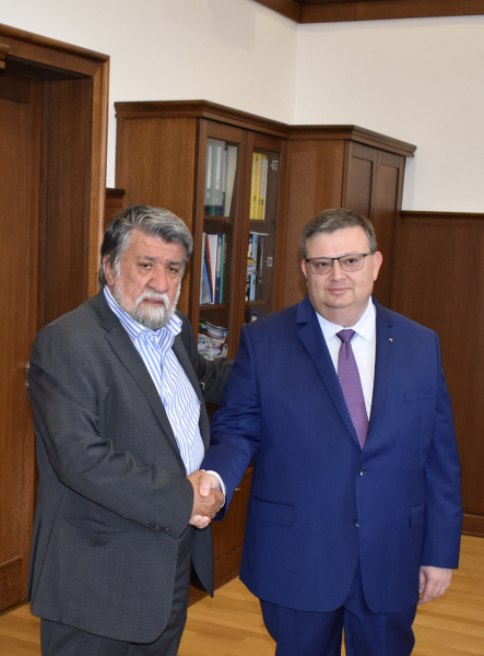 Председателят на парламентарната Комисия по културата и медиите Вежди Рашидов се срещна днес с главния прокурор Сотир Цацаров
