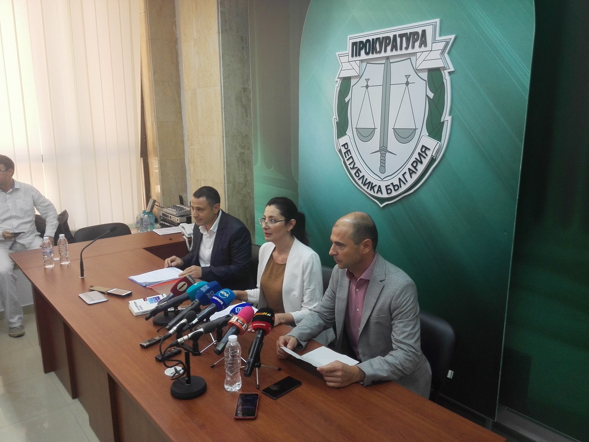 Заловиха нагли телефонни измамници в Бургас