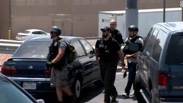 Най-малко 20 души бяха убити при стрелба в мол в Тексас (СНИМКИ и ВИДЕО)