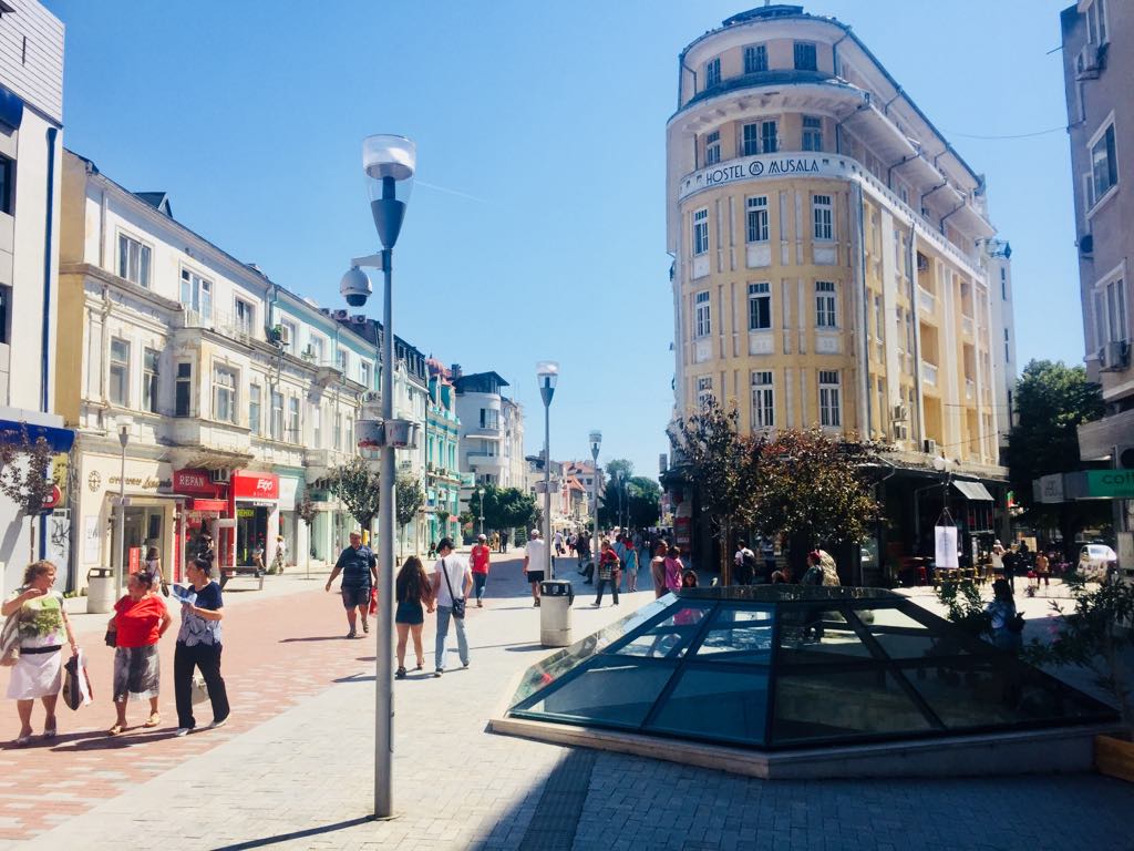 Възстановиха знакова сграда във Варна от началото на 20 в.