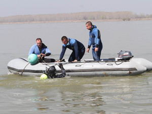 15 военни водолази издирваха детето, изчезнало в морето край Варна