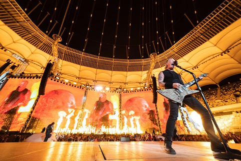 Metallica дари 250 000 евро за детска болница в Румъния