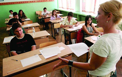 Търсят 1000 учители в София, Пловдив и Варна