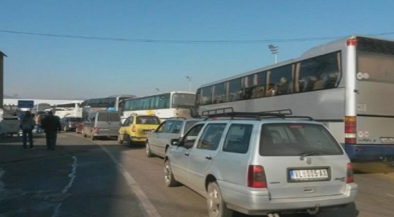 Опашки на "Калотина" в посока Сърбия