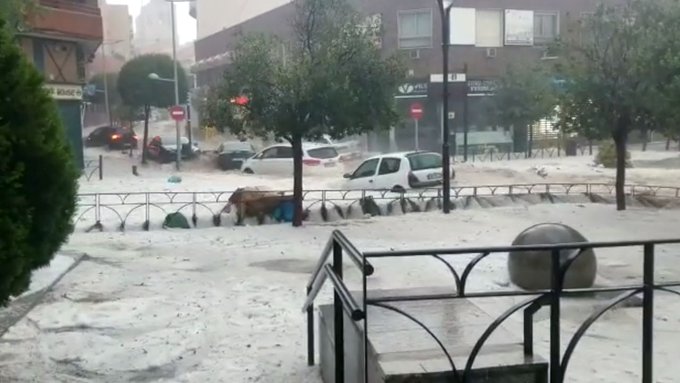 Порой и градушка удариха Мадрид (ВИДЕО)