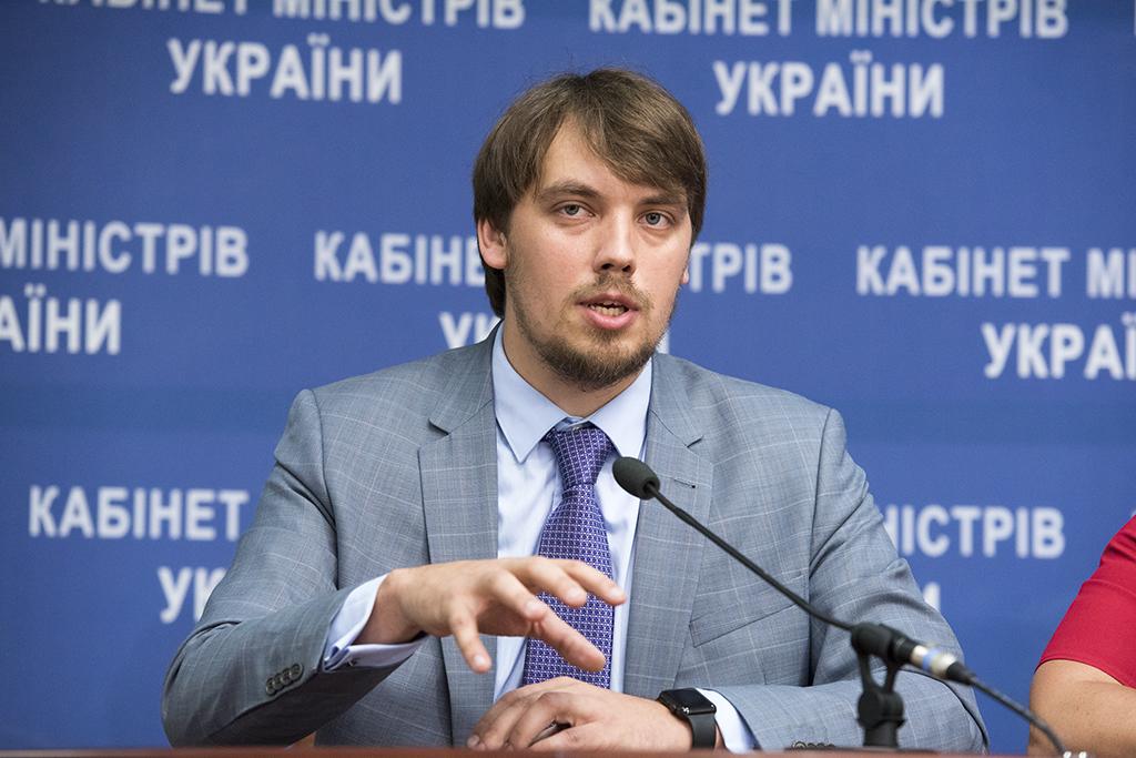 Владимир Зеленски предложи 35-годишен адвокат за премиер на Украйна