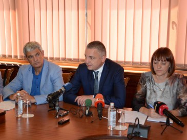 Повишават заплатите в градския транспорт на Варна