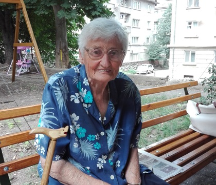 Иванка Антонова – от момиче за всичко до най-доверения режисьор на Тато