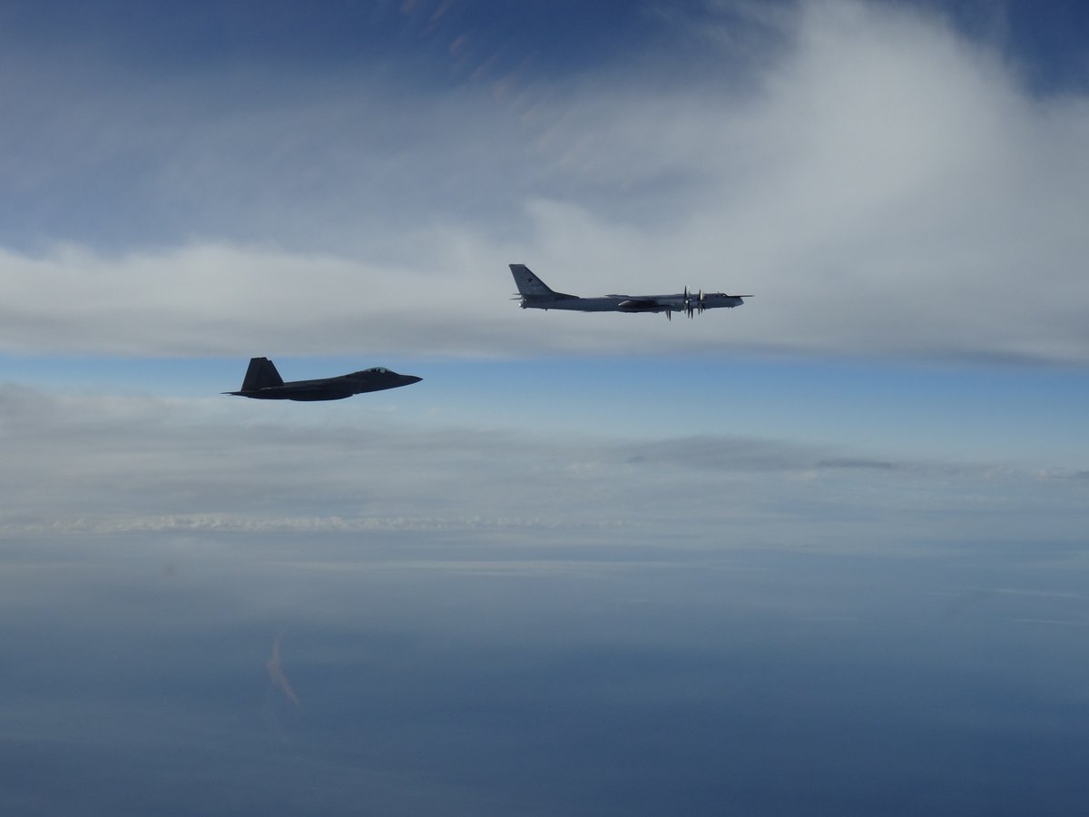 Два руски изтребителя СУ-34 са се сблъскали в небето над Липецка област