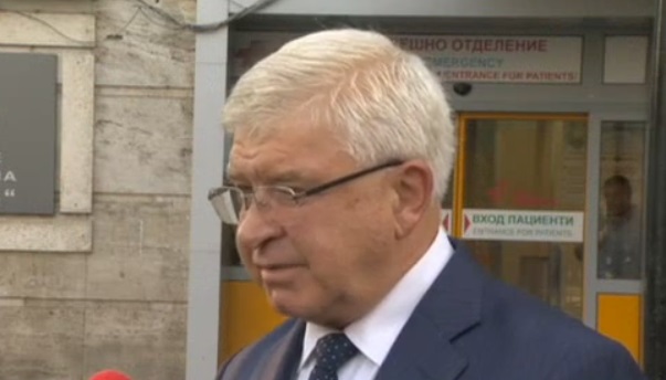 Министър Ананиев: Всички пострадали при катастрофата с автобус на "Хемус" са в стабилно състояние