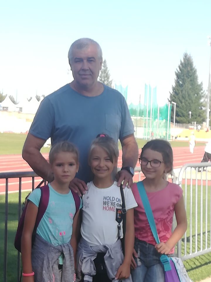 Пламен Мартински запали за лека атлетика над 80 деца от Еленско