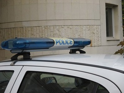 Варненец потроши патрулка