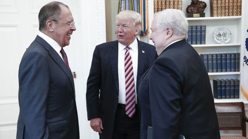Къртица на ЦРУ внедрена при Путин (обзор)