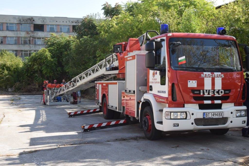 Екипите на пожарната в Бургаско излезли 2932 пъти за 9 месеца