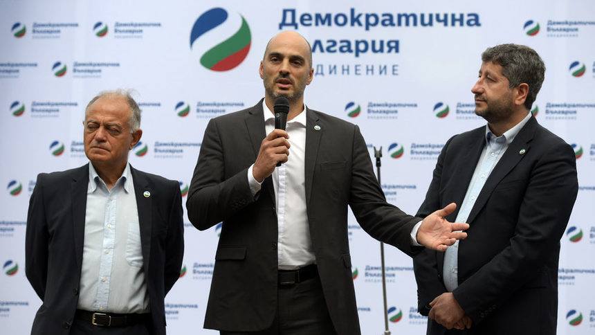 “Градското дясно” – скарано и разделено