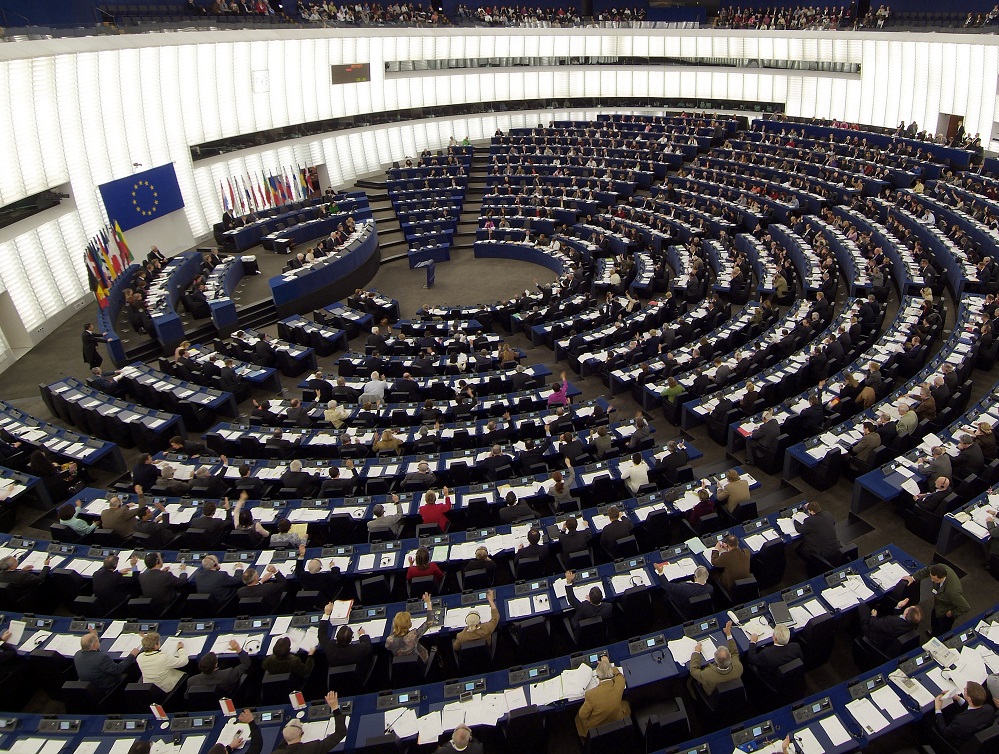Европарламентът даде зелена светлина за допълнителна отсрочка на Брекзит
