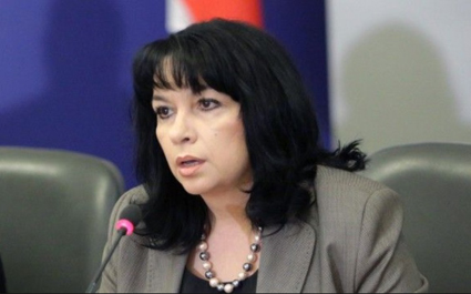 Министър Петкова: Шпионският скандал у нас нямаше влияние по отношение на "Турски поток"