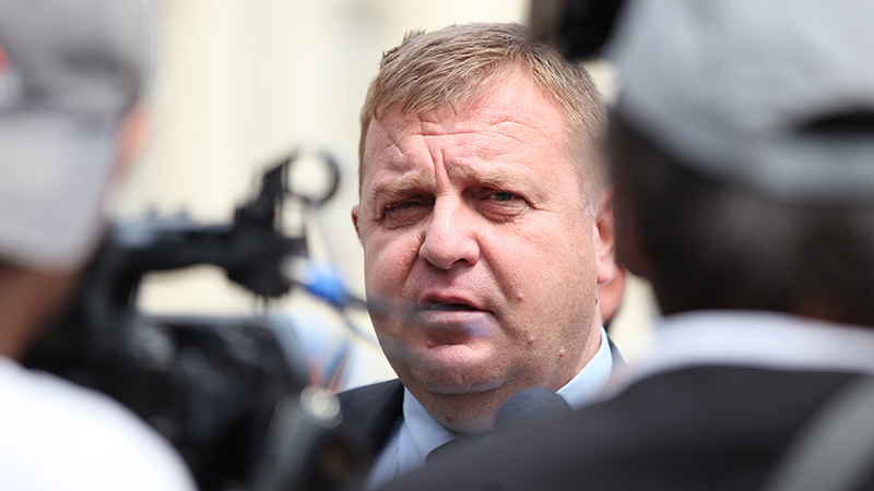 Красимир Каракачанов: България не трябва да казва „да“ за започване на преговори на Македония за ЕС на този етап