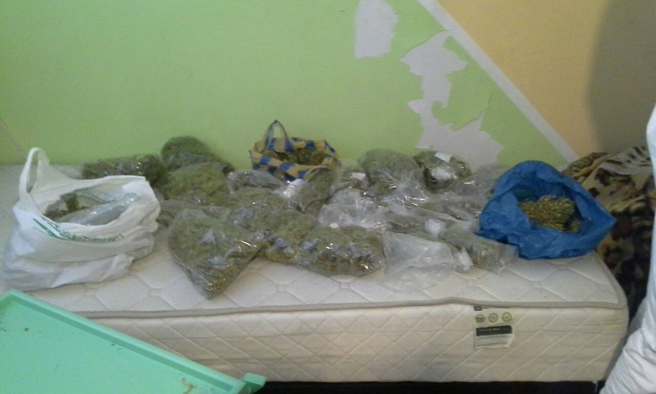 Иззеха наркотици от младежи в Търново и Горна Оряховица