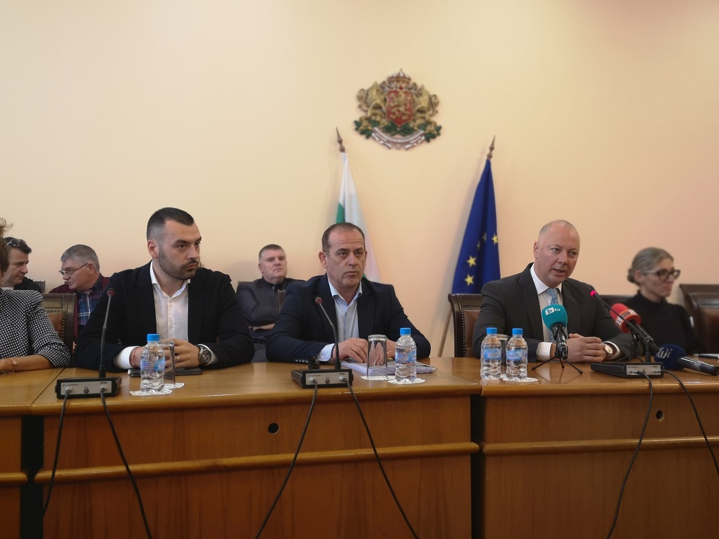 Пакет Мобилност оставя 14 000 шофьори без работа
