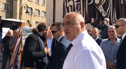Борисов на разходка във Велико Търново: Много млад и жив град (ВИДЕО)