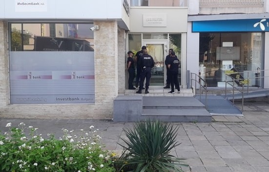 Повдигнаха обвинения на петимата задържани за купуване на гласове в Несебър