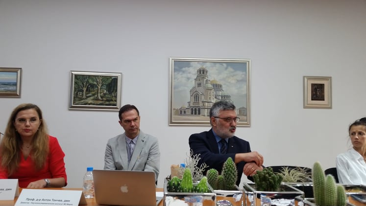 Медицински университет-Варна изгражда мозъчен тръст от експерти по стволови клетки
