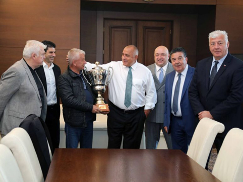 Премиерът върна титлата на „Локо“ (Пд)