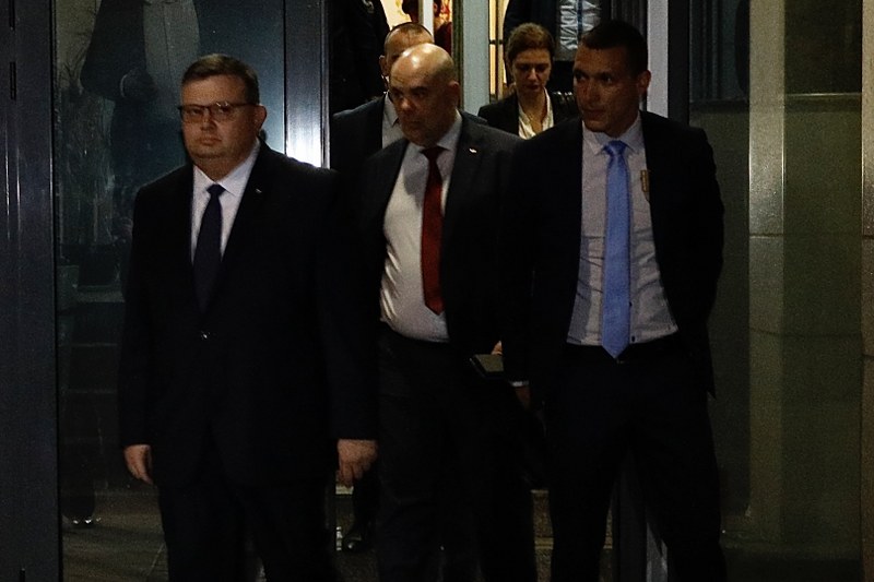 Гешев: Не се съмнявам, че изборът на президента няма да е под външен натиск